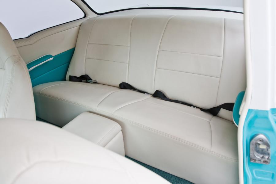  Chevrolet Two-Ten Custom 2-Door Sedan 1956 года  (фото 6 из 21)